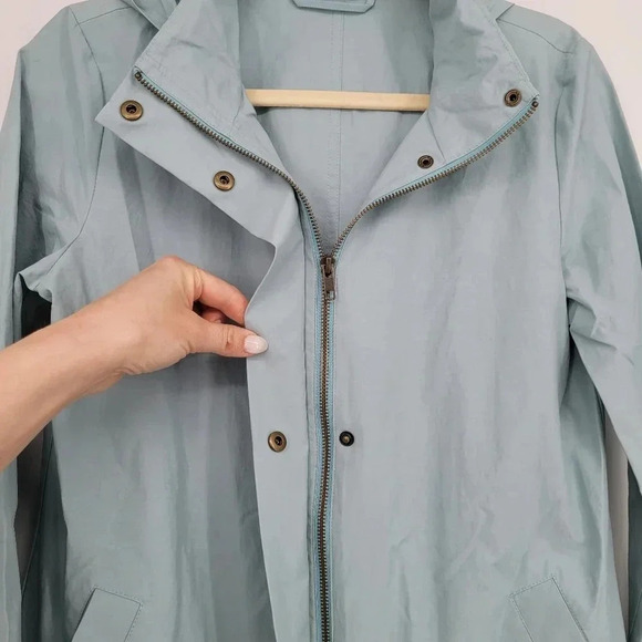 Eileen Fisher Petites Hidden Hood Rain Jacket lightweight blue size Xsmall - Picture 7 of 8